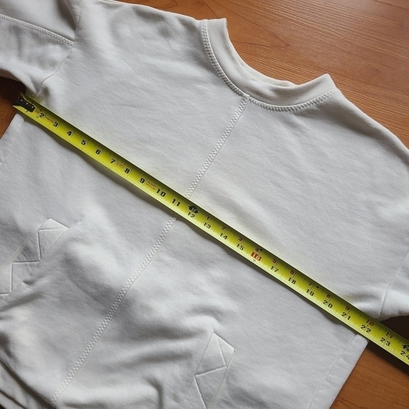 Sweaty Betty Low Tides OVERSIZED Crewneck Sweatshirt - Picture 13 of 16